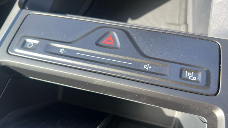 Ford Explorer 210kW Select 77kWh 5dr Auto Electric Estate